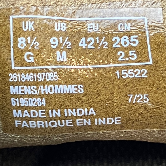 Clarks Wallaston Chukka Boots Suede Leather NWT - Picture 12 of 16